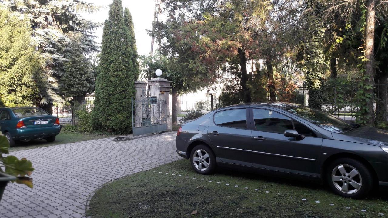 Szalay Villa Веспрем Екстер'єр фото